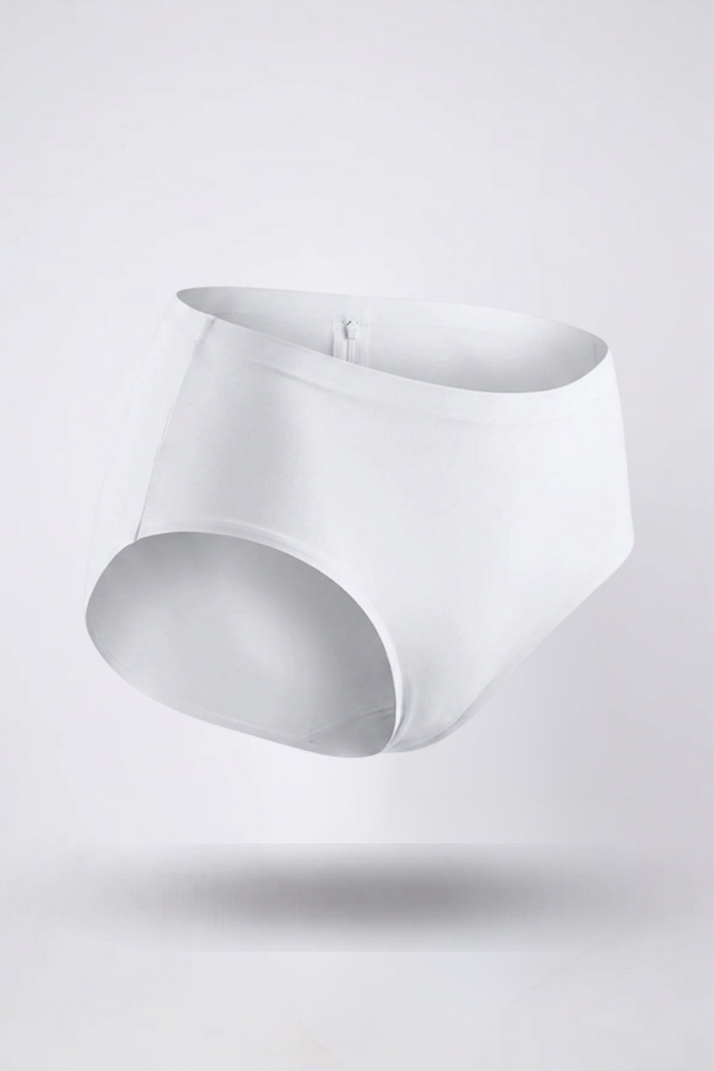 Laser-cut seamless brief in ivory#Color_Ivory