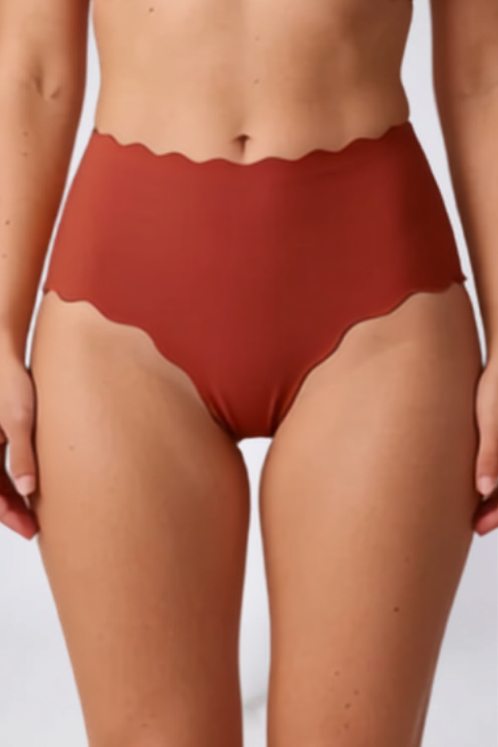 Scalloped seamless – Brief
