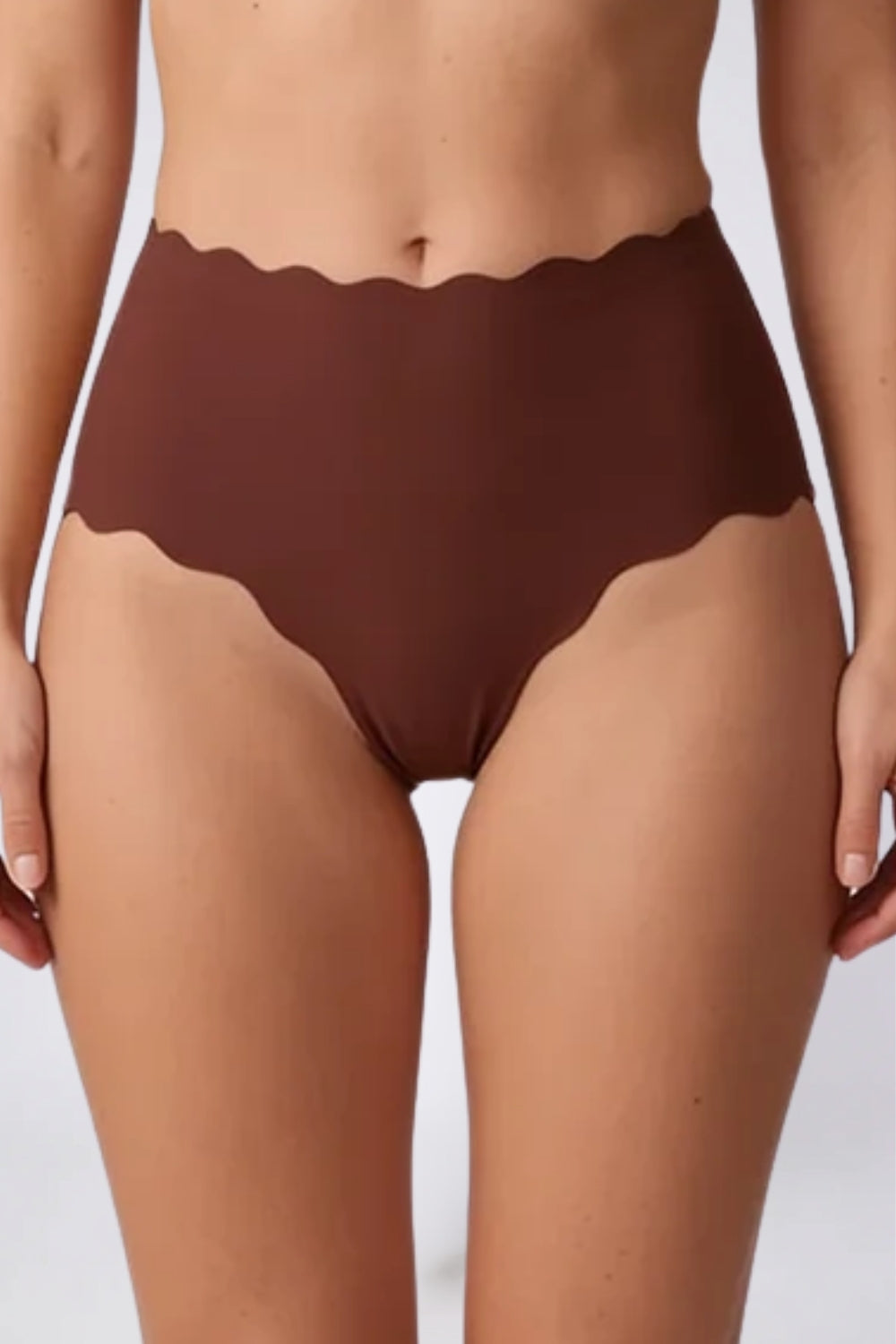 Scalloped seamless – Brief