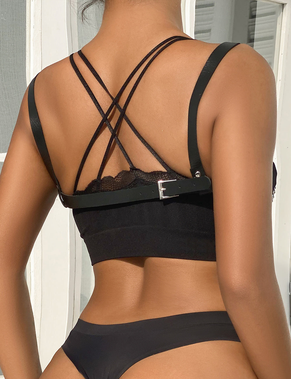 Geometric chain frame – Statement harness