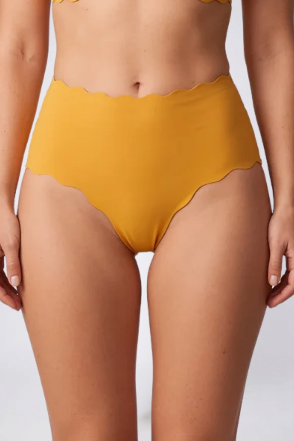 Scalloped seamless – Brief