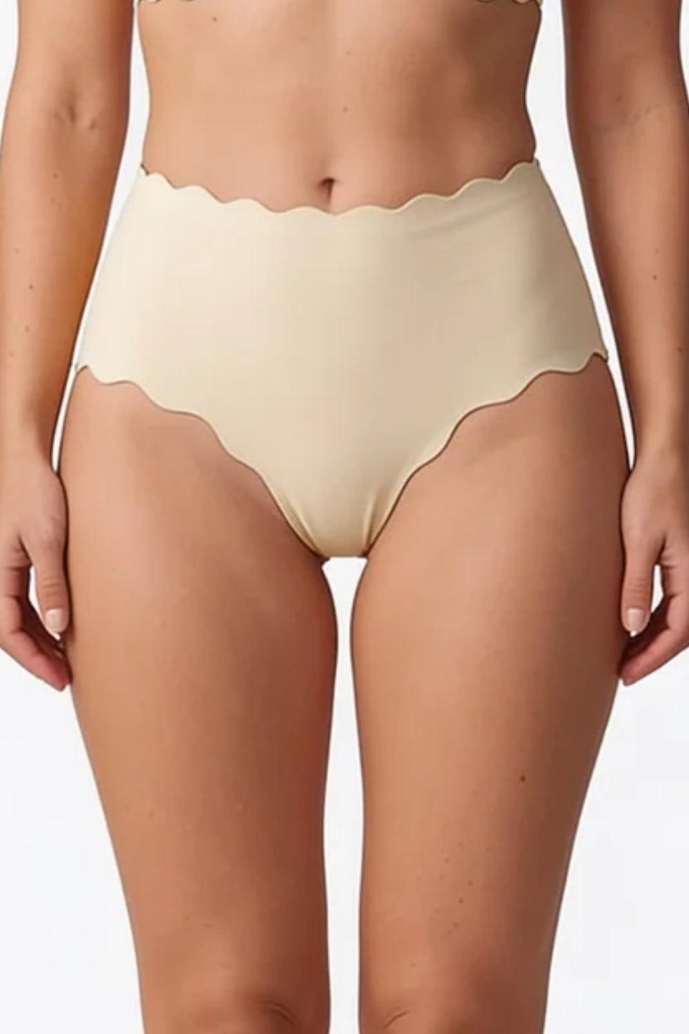 Scalloped seamless – Brief