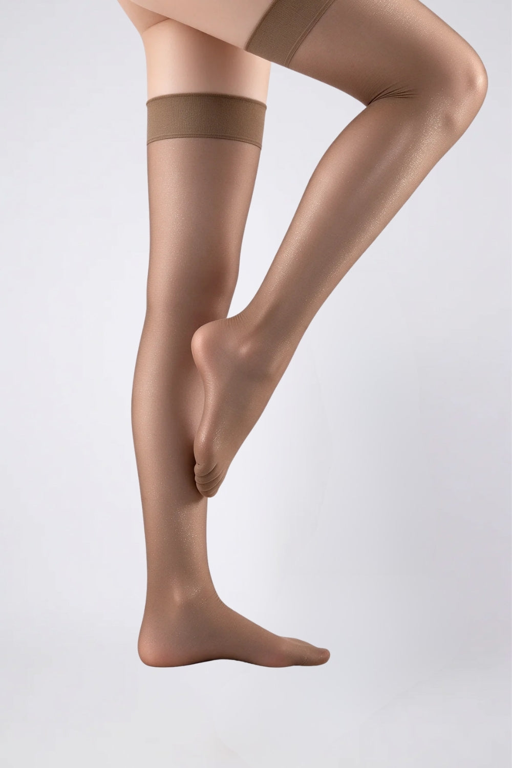 Sheer silky finish – Thigh-high stockings