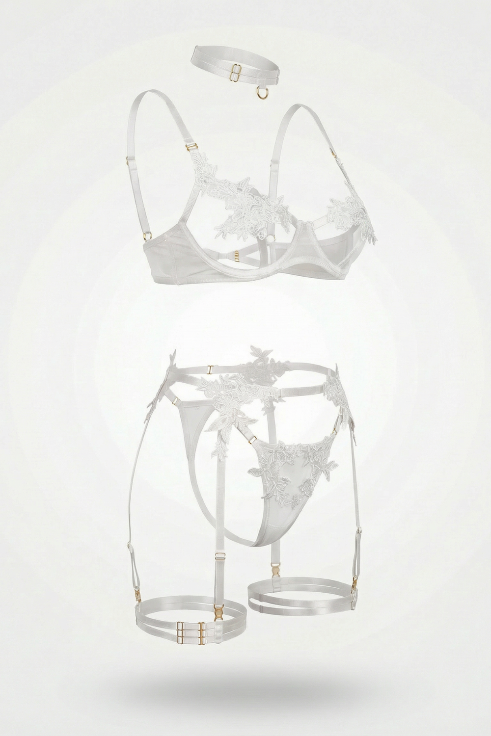 Floral appliqué seduction – Lingerie set