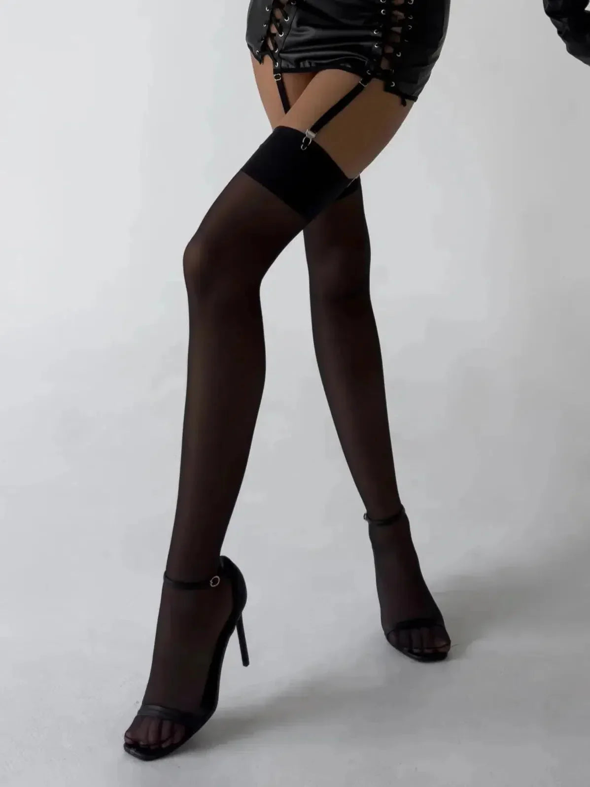 Sheer thigh-high design – Stockings