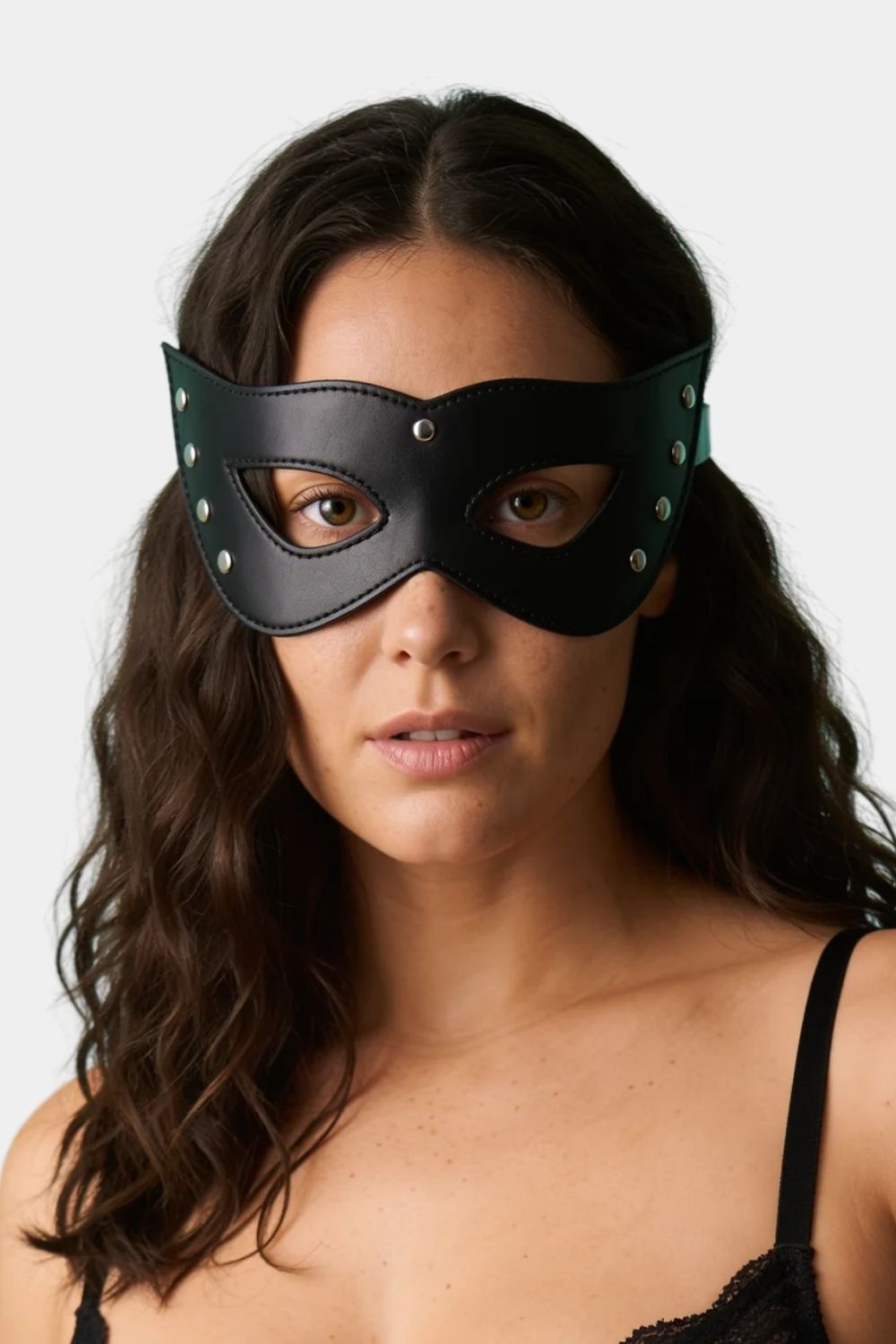 Rivet trim PU mask – mask