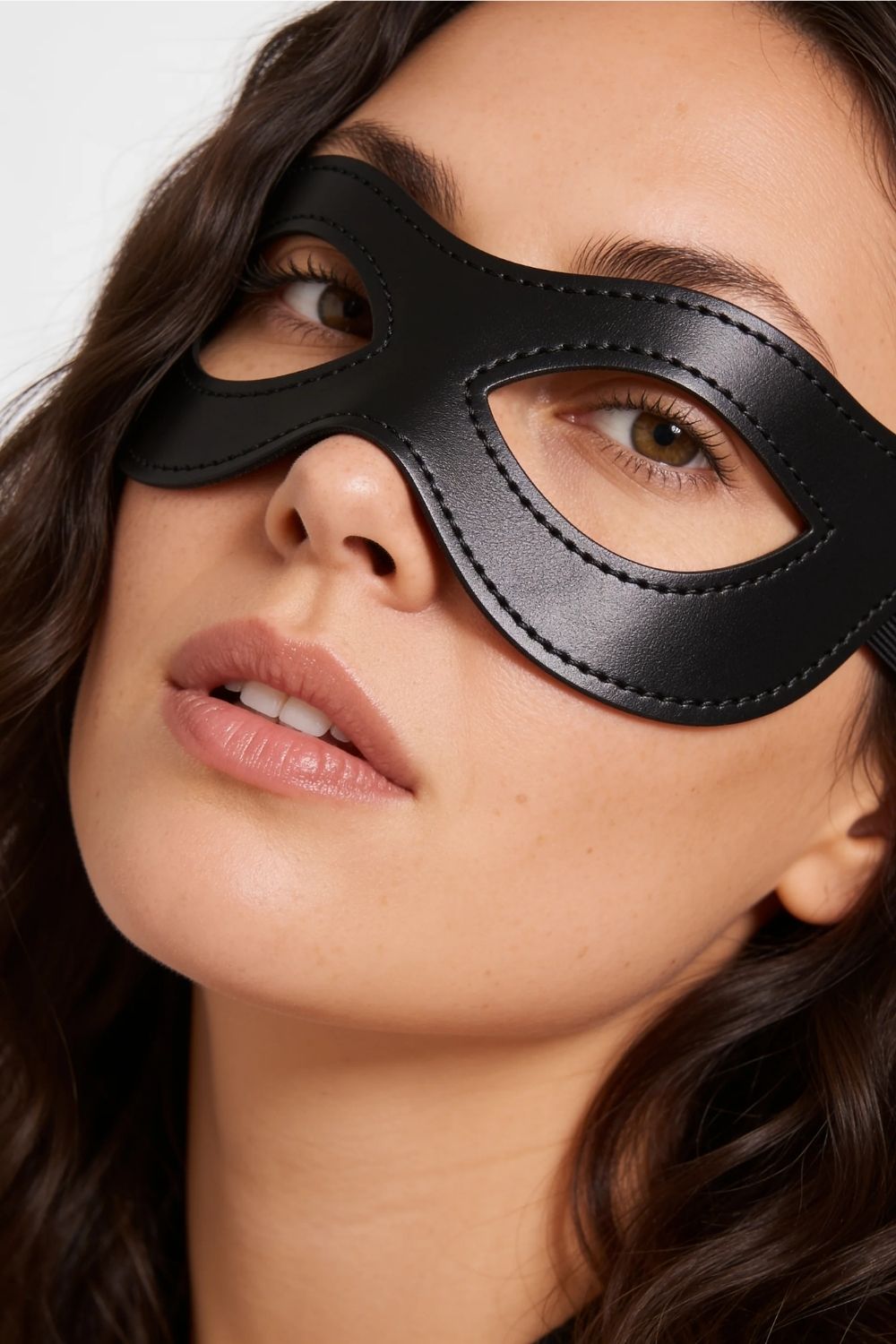 Winged PU eye mask – mask