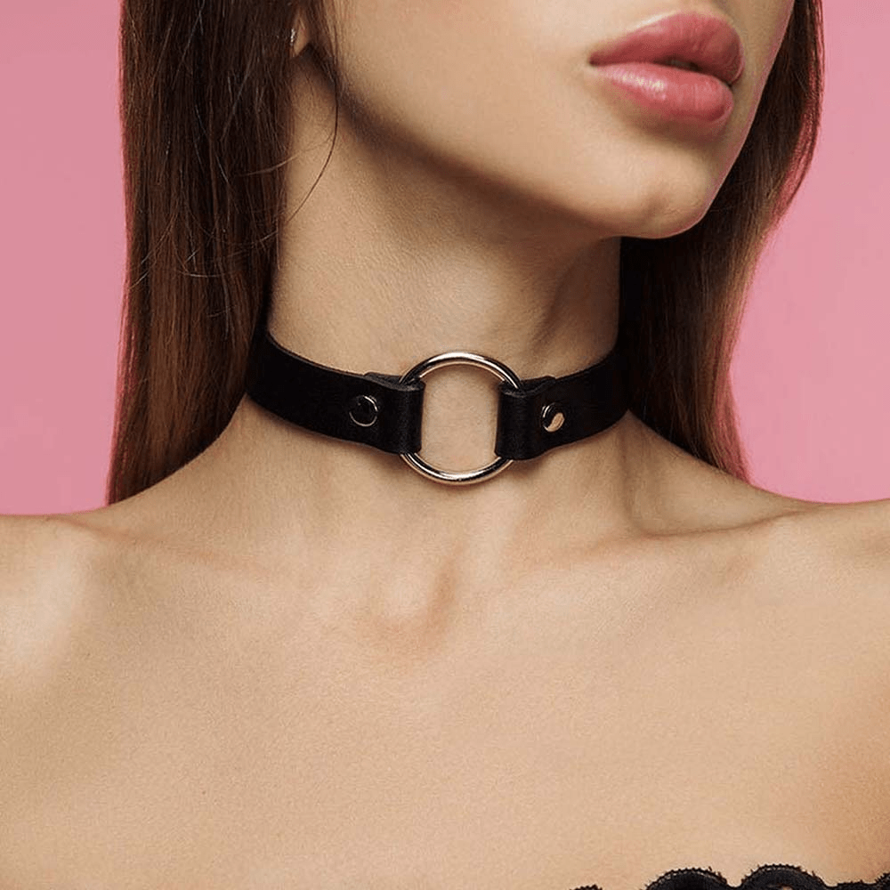 Minimalist faux leather with O-ring – Choker harness
