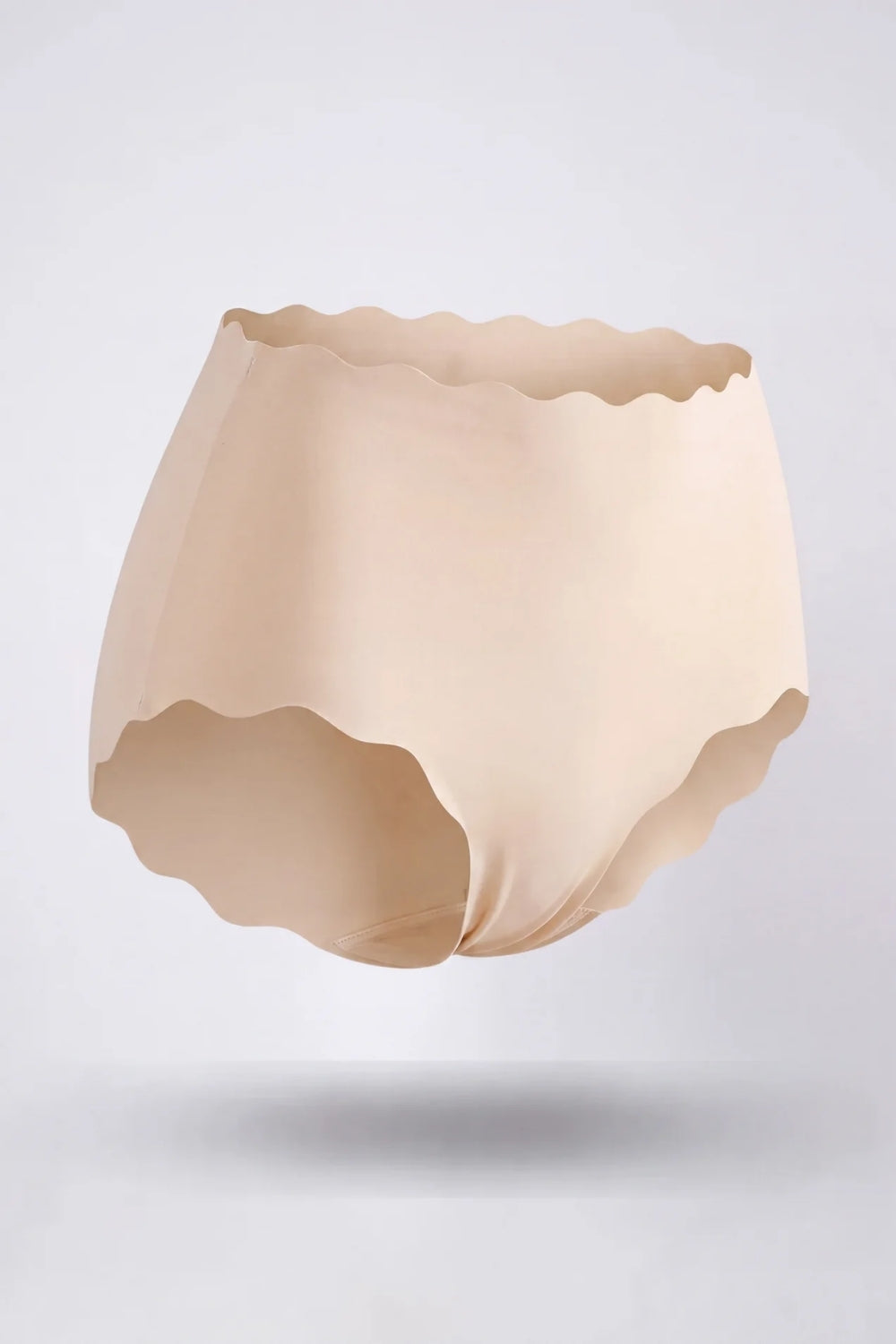 Scalloped seamless brief in oat